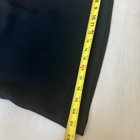 Zara Woman Large Sleeveless Black Shoulder Roll Padded Top - Picture 11 of 13